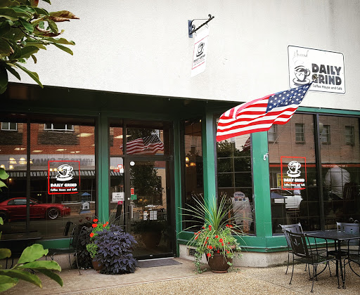 Main Street Daily Grind, 215 E Main St, Front Royal, VA 22630, USA, 