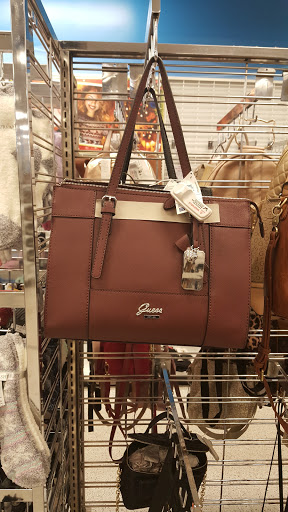 Clothing Store «Ross Dress for Less», reviews and photos, 13855 Outlet Dr, Silver Spring, MD 20904, USA