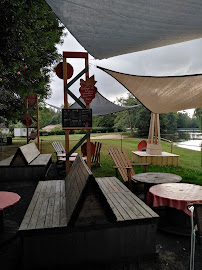 Atmosphère du Restaurant La Guinguette à Coulanges-sur-Yonne - n°13