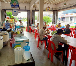 ก๋วยเตี๋ยวฝั่งธน photo