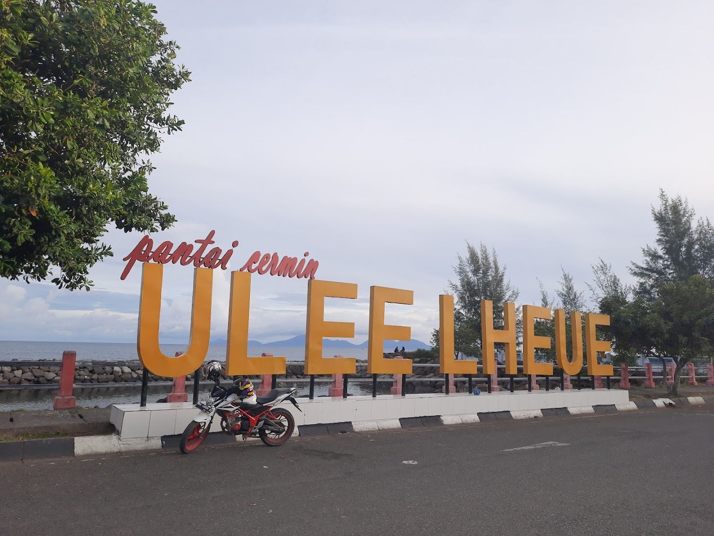 Pantai Ulèë Lheuë: Harga Tiket, Foto, Lokasi, Fasilitas dan Spot