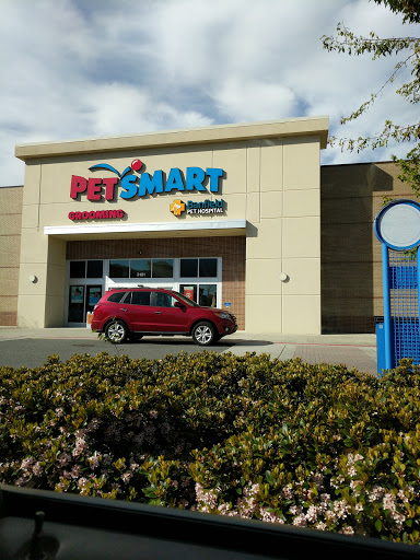 Pet Supply Store «PetSmart», reviews and photos, 3101 Market Center Drive, Morrisville, NC 27560, USA