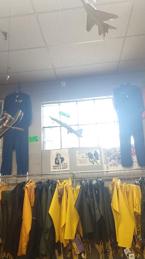 Sporting Goods Store «Andy & Bax Sporting Goods», reviews and photos, 324 SE Grand Ave, Portland, OR 97214, USA