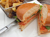 Sandwich au poulet du Restaurant de fruits de mer La Cabane à Crabes à Binic-Étables-sur-Mer - n°2