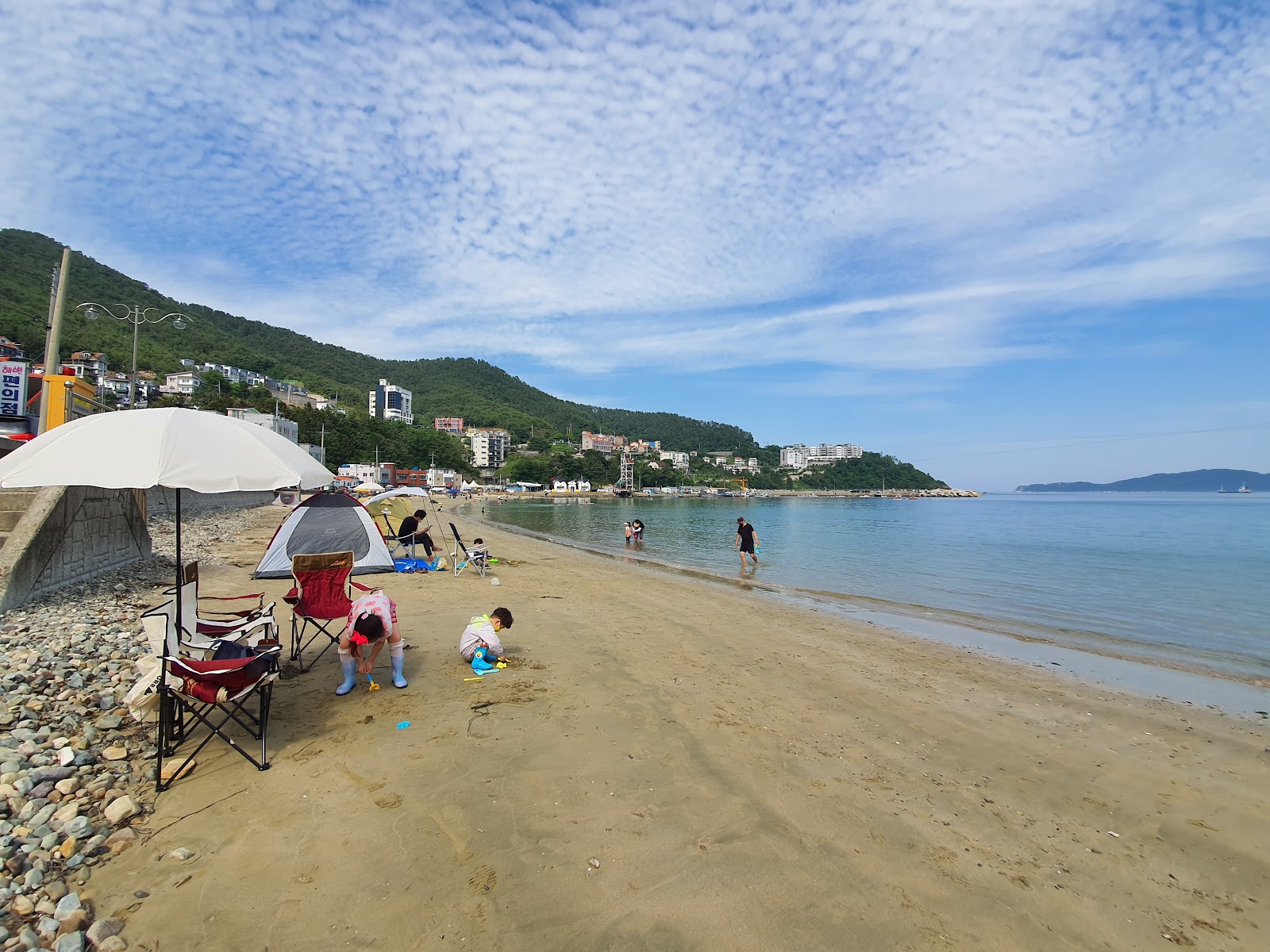 Deokpo Beach'in fotoğrafı imkanlar alanı