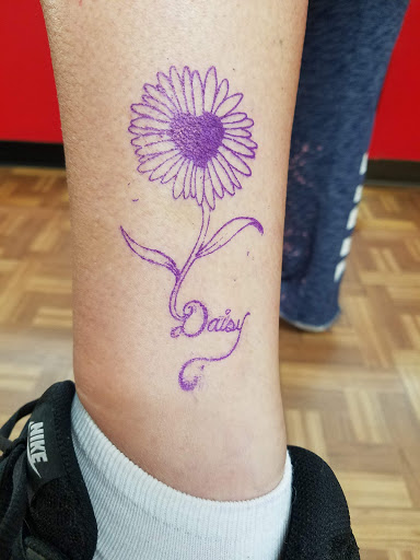 Tattoo Shop «Kentucky Tattoos», reviews and photos, 7316 Preston Hwy, Okolona, KY 40219, USA