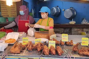 Nong Mam Muslim Fried Chicken image