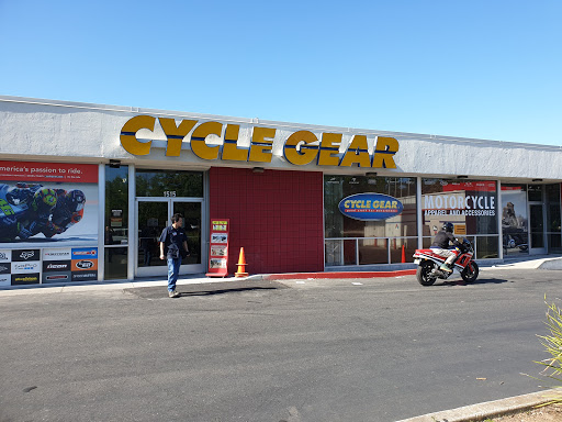 Motorcycle Parts Store «Cycle Gear», reviews and photos, 1515 Parkmoor Ave, San Jose, CA 95128, USA