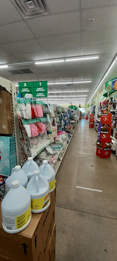 Dollar Store «Dollar Tree», reviews and photos, 3005 Wiley Blvd SW #120, Cedar Rapids, IA 52404, USA