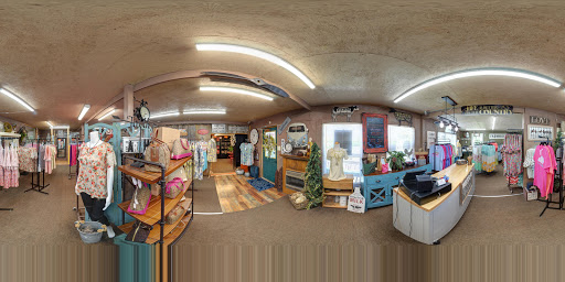 Boutique «Watt About This Boutique», reviews and photos, 3480 Otter Gap Rd, Bowling Green, KY 42101, USA