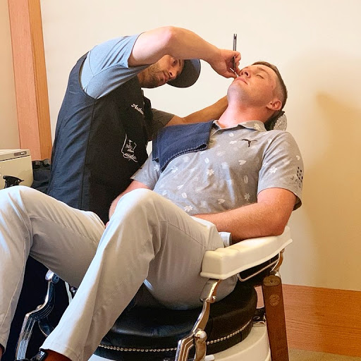 Barber Shop «Montis Barbershop and Salon», reviews and photos, 656 Montauk Hwy, Moriches, NY 11955, USA