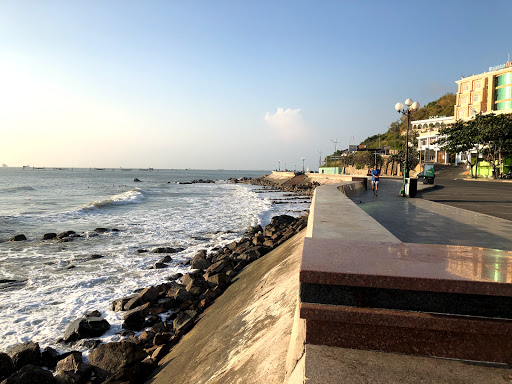 Khách sạn Ô Cấp