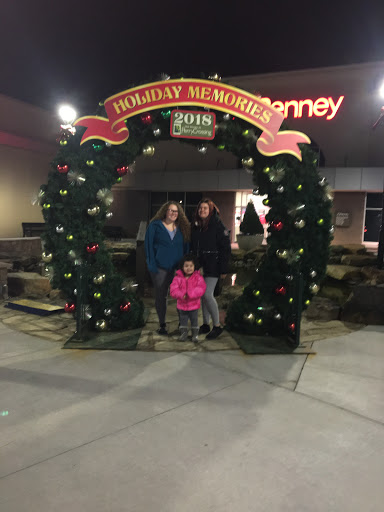 Shopping Mall «The Shops at Perry Crossing», reviews and photos, 2499 Perry Crossing Way, Plainfield, IN 46168, USA