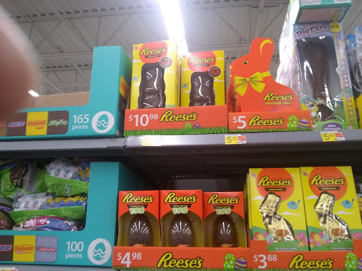 Supermarket «Walmart Neighborhood Market», reviews and photos, 350 N Bluegrove Rd, Lancaster, TX 75146, USA