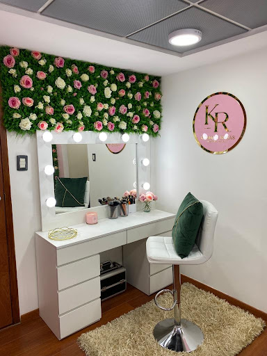 ESTUDIO DE MAQUILLAJE KISSMAR MAKEUP