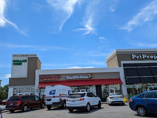 Shipping and Mailing Service «The UPS Store», reviews and photos, 13940 Cedar Rd, Cleveland, OH 44118, USA