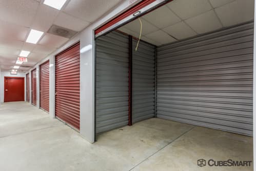 Self-Storage Facility «CubeSmart Self Storage», reviews and photos, 3215 52nd Ave, Hyattsville, MD 20781, USA