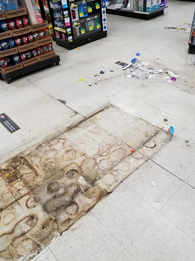 Discount Store «Dollar General», reviews and photos, 100 S Tyler St, Covington, LA 70433, USA