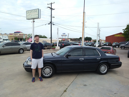 Used Car Dealer «Grapevine Motors», reviews and photos, 216 E Northwest Hwy, Grapevine, TX 76051, USA
