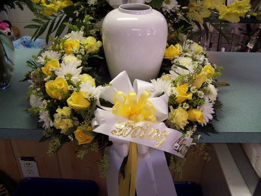 Florist «Heart To Heart Flower Shop», reviews and photos, 137 Fishing Creek Rd, Cape May, NJ 08204, USA