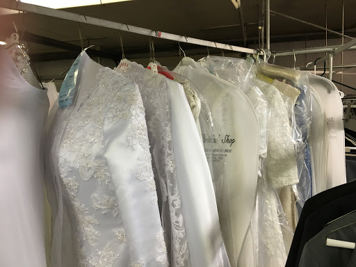 Dry Cleaner «Durfey Extra Care Dry Cleaners», reviews and photos, 325 S Main St, Pleasant Grove, UT 84062, USA