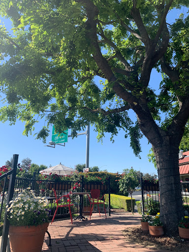 Coffee Shop «Le Boulevard», reviews and photos, 520 S Mooney Blvd, Visalia, CA 93277, USA