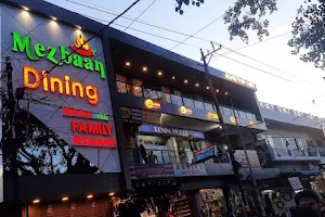 Mezbaan Dining Restaurant & Roof Top Cafe - Best Non-Veg Restaurant | Non-Veg Cafe & Restaurant in Narsinghpur image