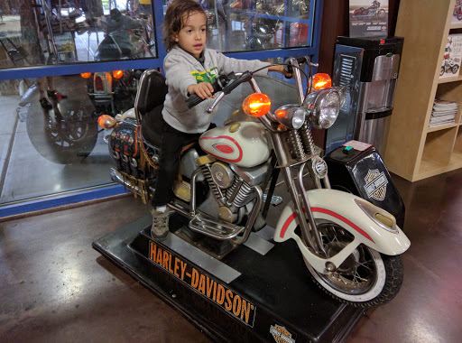 Harley-Davidson Dealer «Emerald City Harley-Davidson», reviews and photos, 5711 188th St SW, Lynnwood, WA 98037, USA