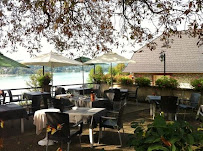 Atmosphère du Hotel Restaurant La Combe - Chez Michelon à Aiguebelette-le-Lac - n°1