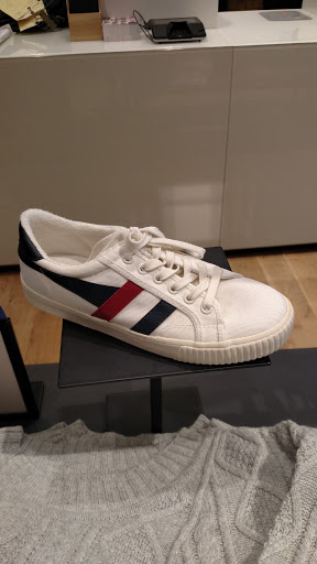 Clothing Store «J.Crew», reviews and photos, 4037 Westheimer Rd, Houston, TX 77027, USA