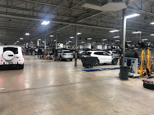 Auto Body Shop «Park Place BodyWerks Dallas», reviews and photos, 6120 Peeler St, Dallas, TX 75235, USA