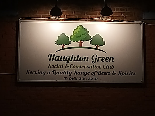 92 Haughton Green Rd, Denton, Manchester M34 7QN, United Kingdom