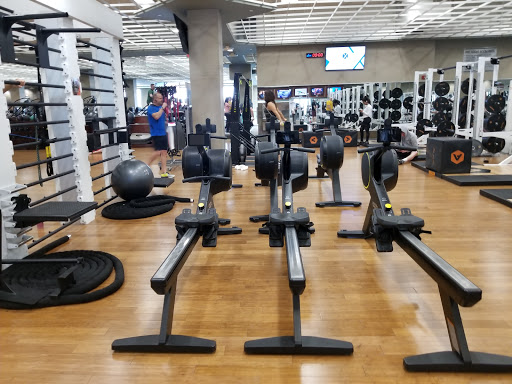 Gym «Life Time Fitness», reviews and photos, 601 Burr Ridge Pkwy, Burr Ridge, IL 60527, USA