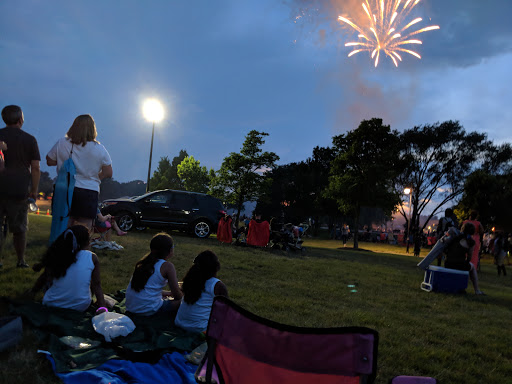 Recreation Center «Fountain View Recreation Center», reviews and photos, 910 N Gary Ave, Carol Stream, IL 60188, USA