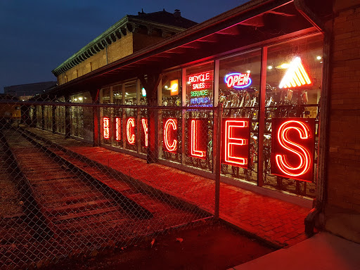 Bicycle Store «Motorless Motion Bicycles», reviews and photos, 640 W Washington Ave, Madison, WI 53703, USA