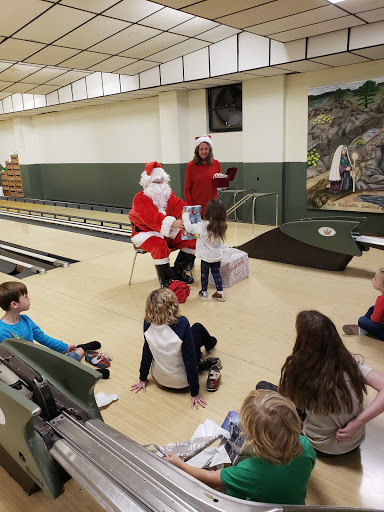 Bowling Alley «ICC Bowlatorium and Gymnasium», reviews and photos, 2701 S 25th St, Omaha, NE 68105, USA