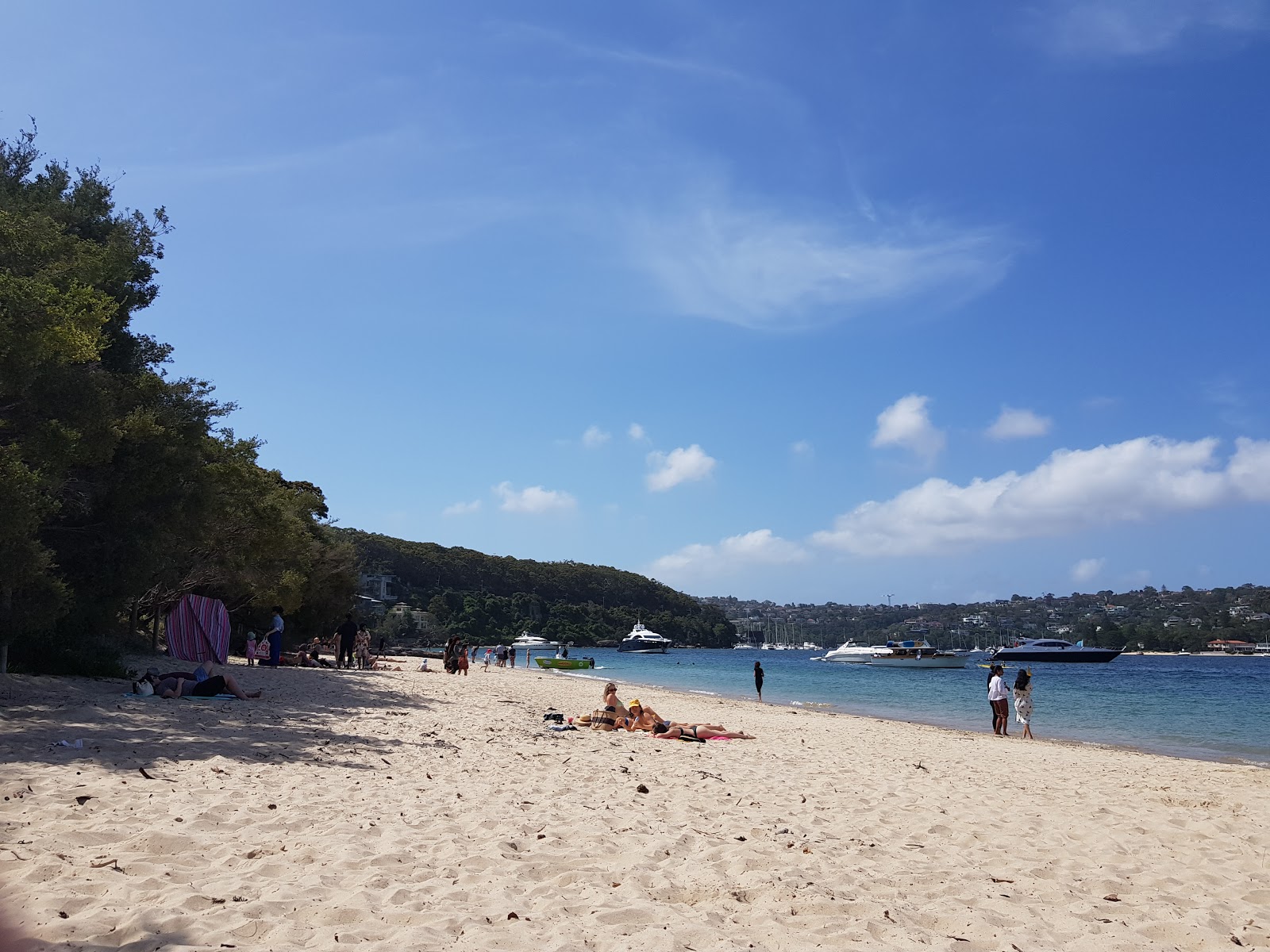 Foto de Chinamans Beach - lugar popular entre os apreciadores de relaxamento