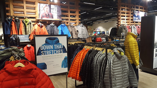 Clothing Store «L.L. Bean», reviews and photos, 200 Hillside Rd, Cranston, RI 02920, USA