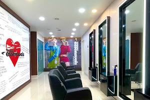 Toni and Guy Essensuals Hairdressing Muvattupuzha image