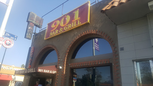 901 Bar and Grill
