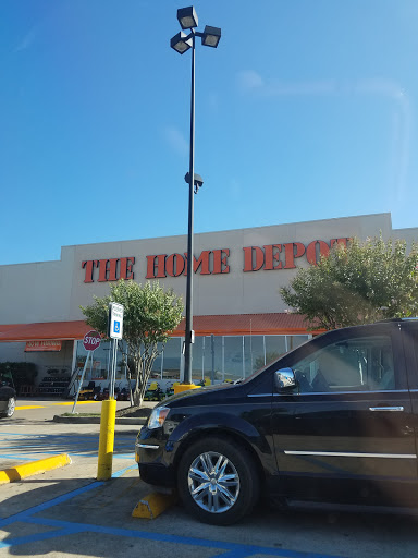 Home Improvement Store «The Home Depot», reviews and photos, 1341 W Davis St, Conroe, TX 77304, USA