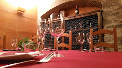 La Cava wine bar - Plaça de les Cols, 7, 08800 Vilanova i la Geltrú, Barcelona, Spain