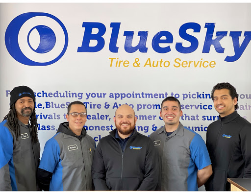 Auto Repair Shop «Personalized Auto Care», reviews and photos, 2200 Waukegan Rd, Glenview, IL 60025, USA