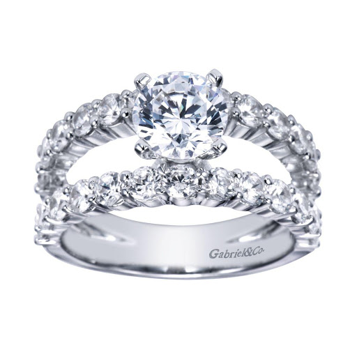 Jewelry Store «Lewis Jewelers», reviews and photos, 2705 S I-35 Service Rd, Moore, OK 73160, USA