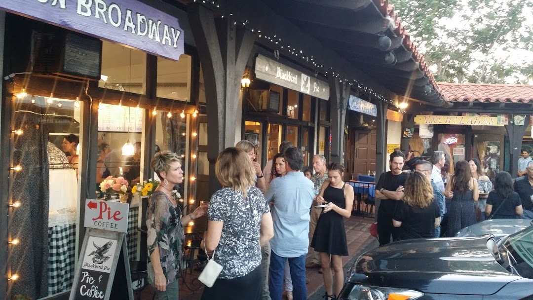 Blackbird Artisan Pie