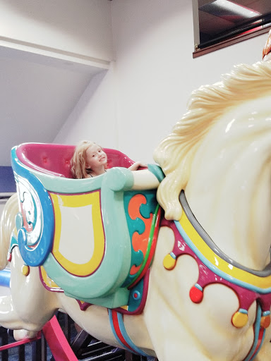 Shopping Mall «Evergreen Shopping Center», reviews and photos, 5015 Tacoma Mall Blvd, Tacoma, WA 98409, USA