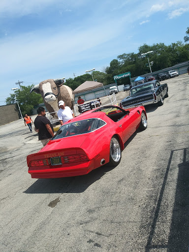 Used Car Dealer «Frontier Motor Cars Inc», reviews and photos, 5150 S 27th St, Milwaukee, WI 53221, USA