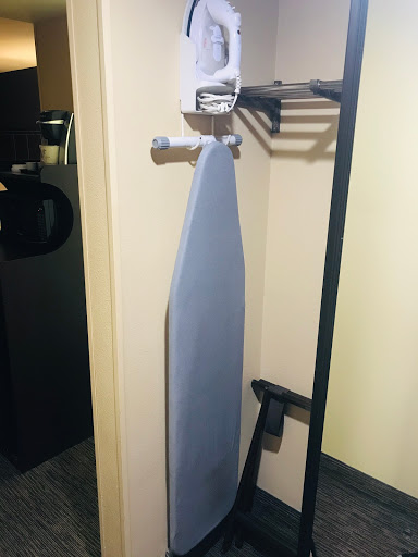 Holiday Inn & Suites Anaheim (1 BlkDisneyland), an IHG Hotel image