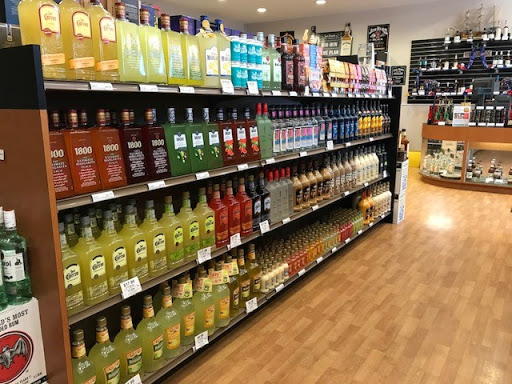 Virginia ABC Store, 201 N Maple Ave, Purcellville, VA 20132, USA, 