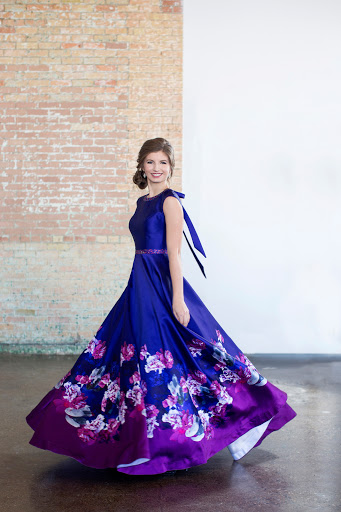 Bridal Shop «A Closet Full of Dresses», reviews and photos, 1249 N Greenfield Rd, Mesa, AZ 85205, USA